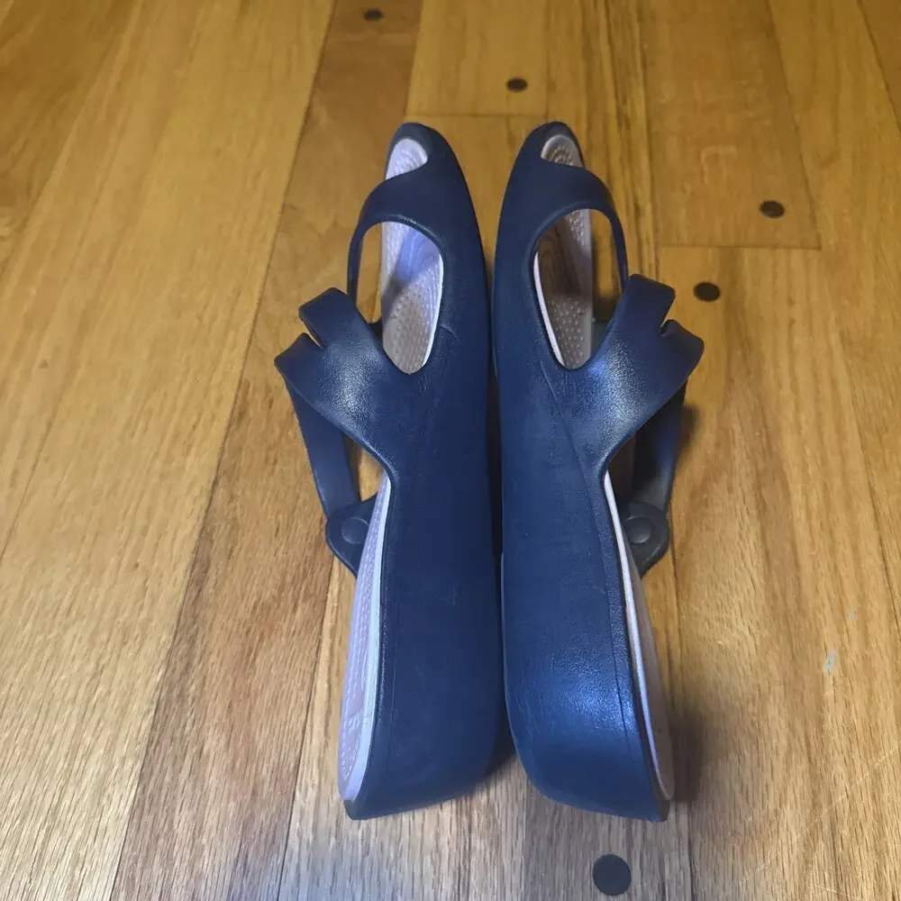 Crocs Purple Wedge Flip Flops Women's 9